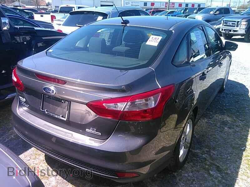 2014 Ford Focus - VIN: 1FADP3F20EL255816 - Photo 2