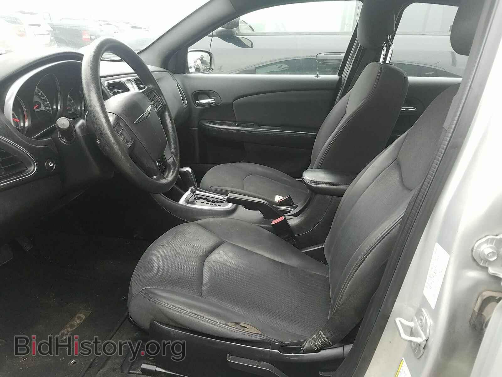 2012 Chrysler 200 - VIN: 1C3CCBAB3CN204433 - Фото 3