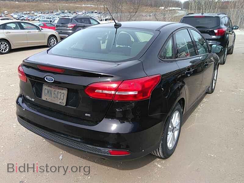2017 Ford Focus - VIN: 1FADP3F23HL203472 - Фото 2