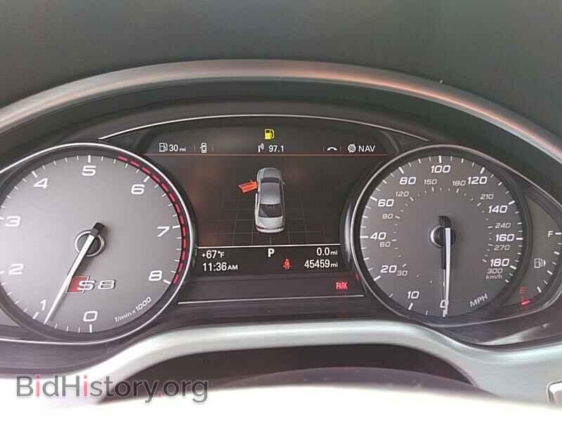 2013 Audi S8 - VIN: WAUD2AFD8DN032003 - Photo 5