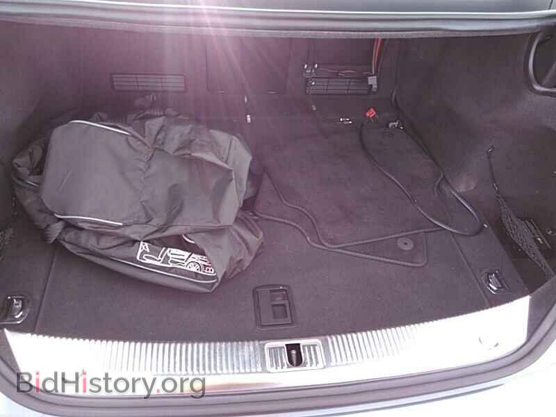 2013 Audi S8 - VIN: WAUD2AFD8DN032003 - Photo 7