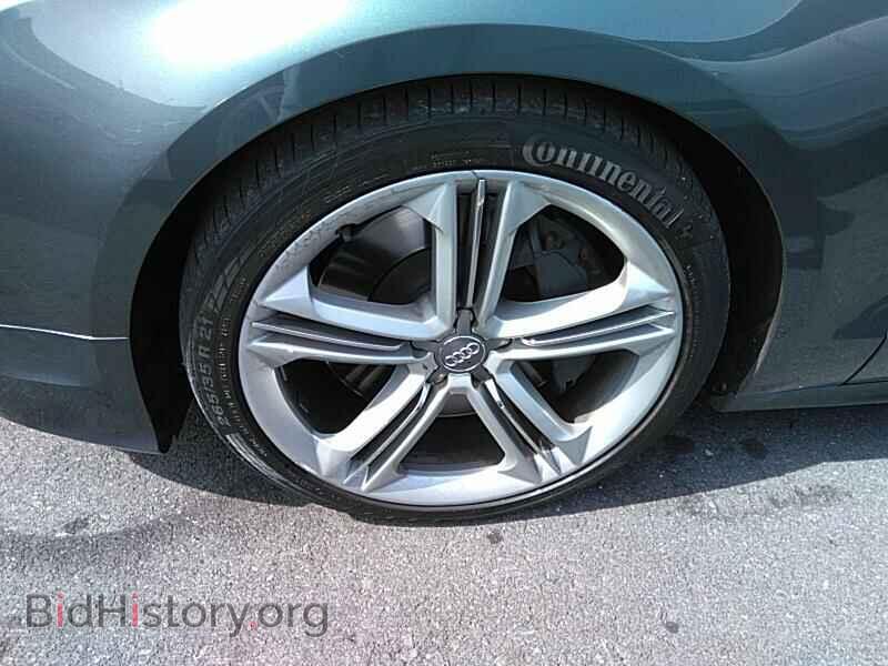 2013 Audi S8 - VIN: WAUD2AFD8DN032003 - Photo 8