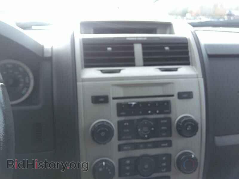 2011 Ford Escape - VIN: 1FMCU9DG8BKA47874 - Фото 4
