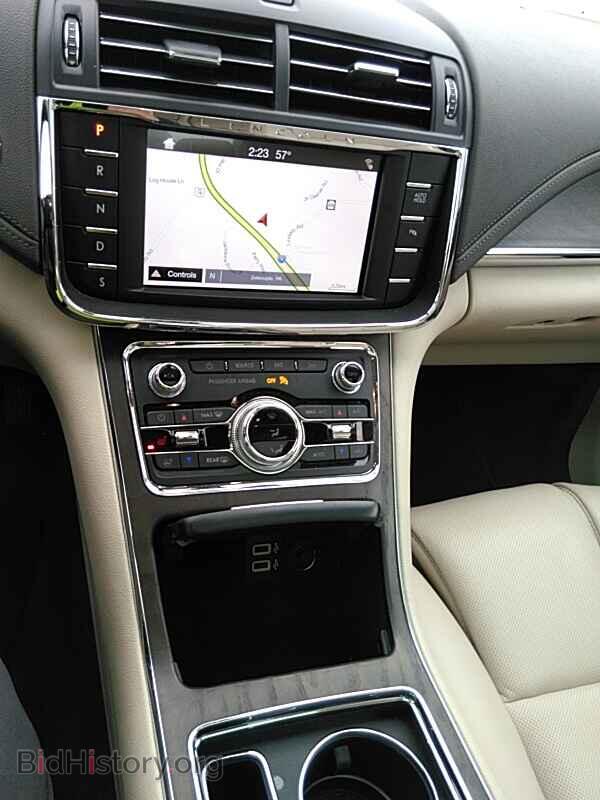 2017 Lincoln Continental - VIN: 1LN6L9TK3H5617356 - Фото 4