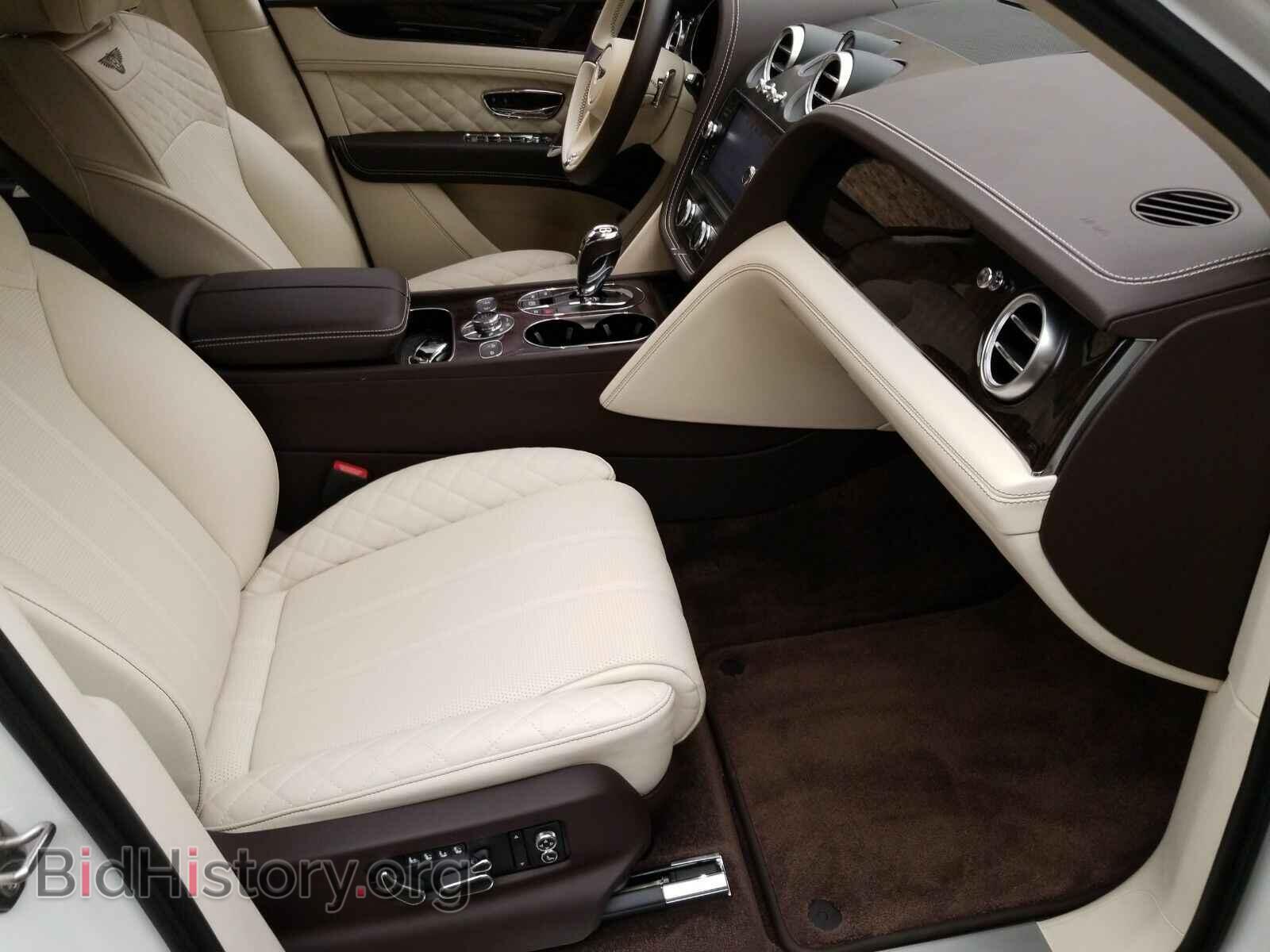 2017 Bentley Bentayga - VIN: SJAAC2ZV7HC013085 - Фото 8