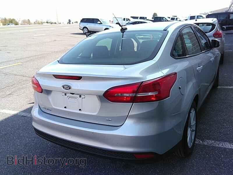2017 Ford Focus - VIN: 1FADP3F22HL336076 - Фото 2