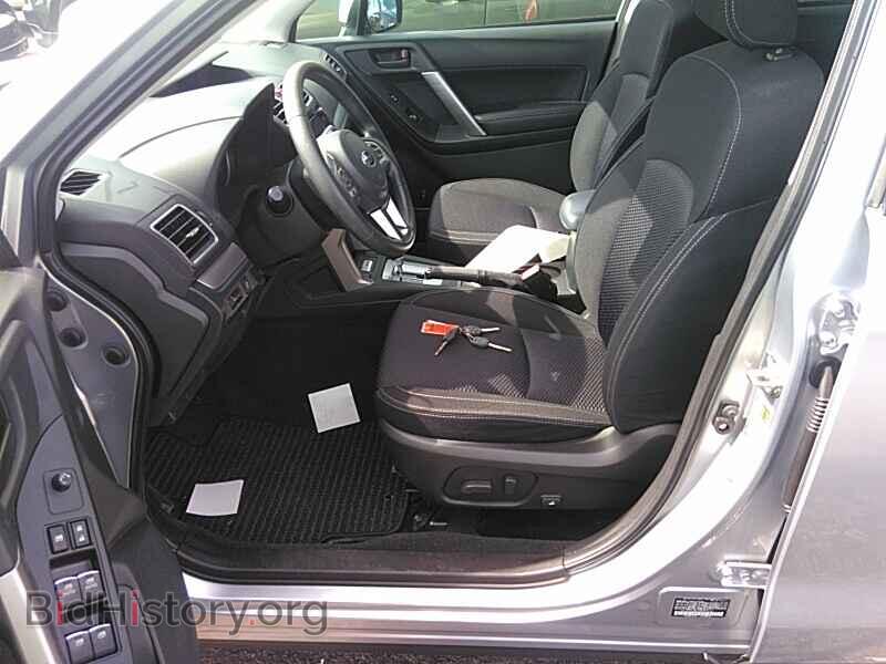 2017 Subaru Forester - VIN: JF2SJAEC2HH572216 - Фото 3