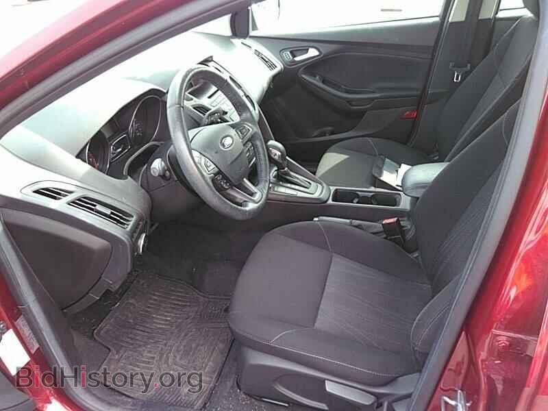 2017 Ford Focus - VIN: 1FADP3F26HL212411 - Фото 3
