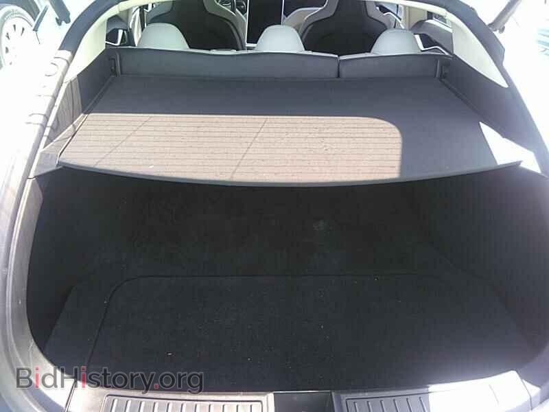 2014 Tesla Model S - VIN: 5YJSA1H1XEFP40611 - Фото 7