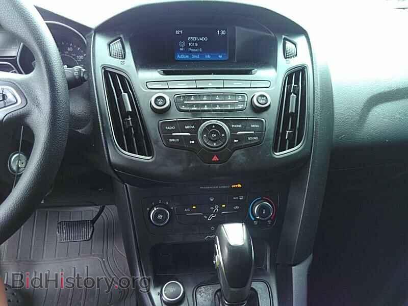 2016 Ford Focus - VIN: 1FADP3K26GL371269 - Фото 4