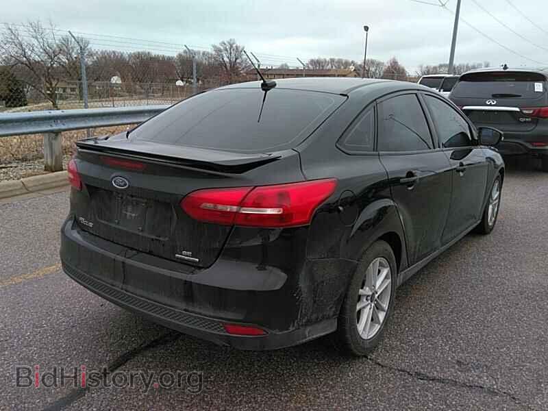 2016 Ford Focus - VIN: 1FADP3F23GL217032 - Photo 2