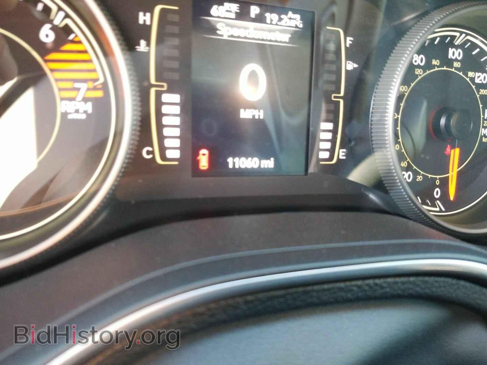 2019 Jeep Cherokee - VIN: 1C4PJLLB7KD360307 - Photo 5