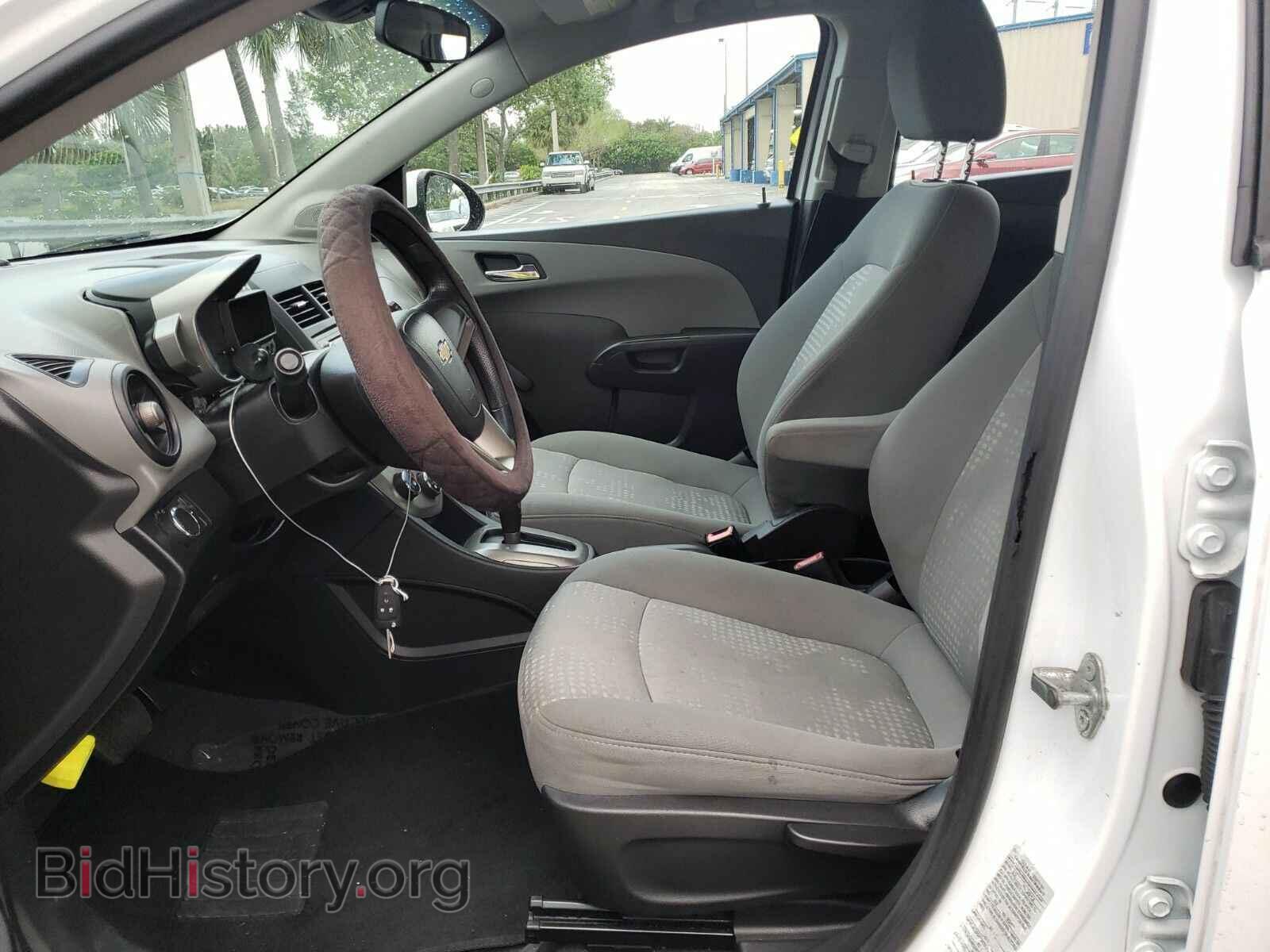 2012 Chevrolet Sonic - VIN: 1G1JA6SH4C4163098 - Фото 3