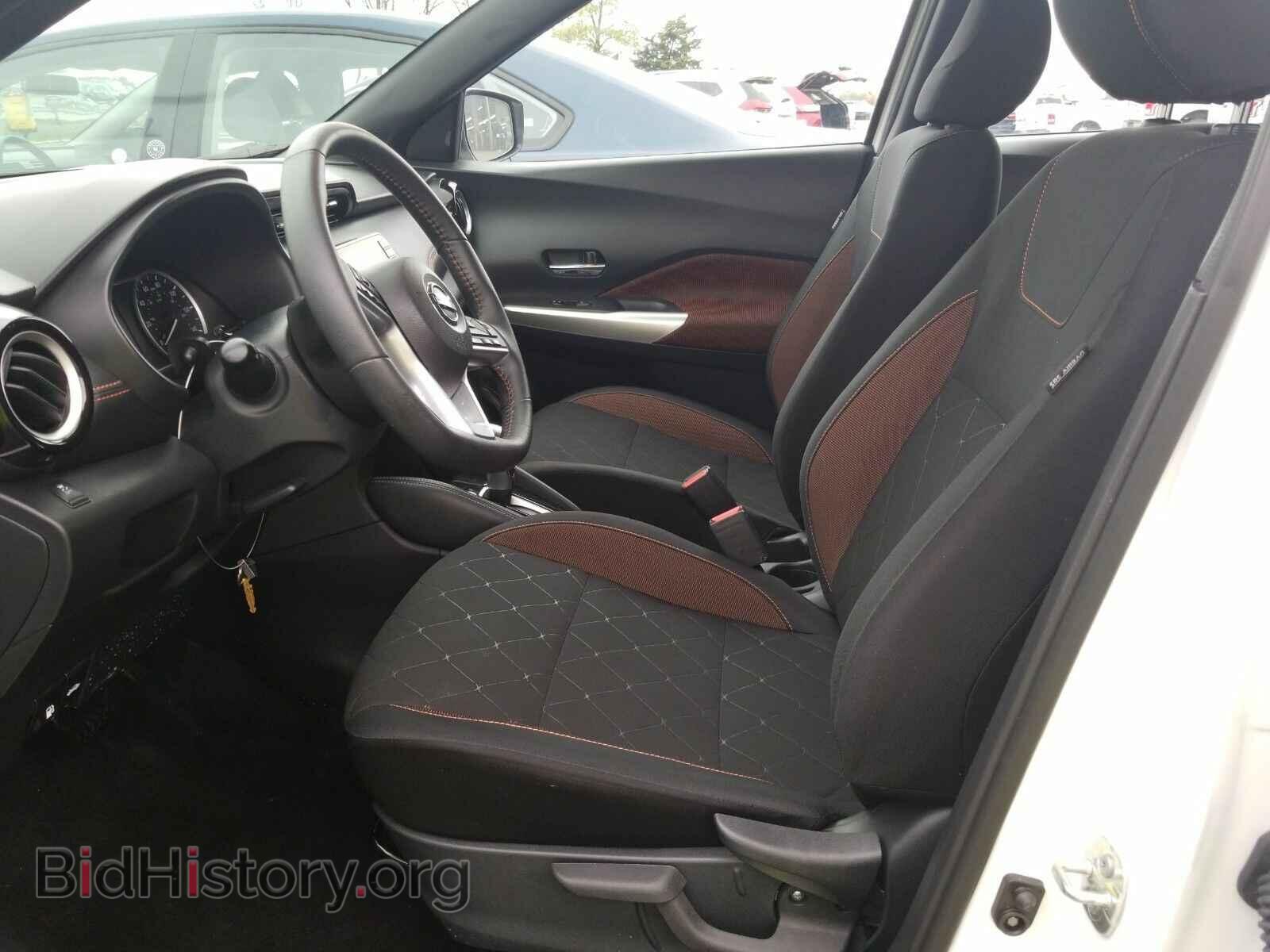 2019 Nissan Kicks - VIN: 3N1CP5CU3KL525955 - Фото 3