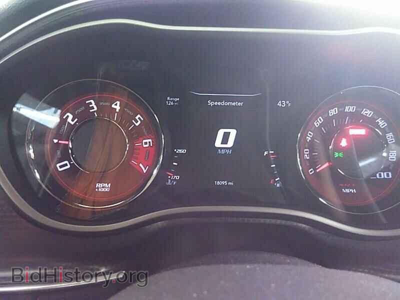 2016 Dodge Challenger - VIN: 2C3CDZC90GH198718 - Photo 5