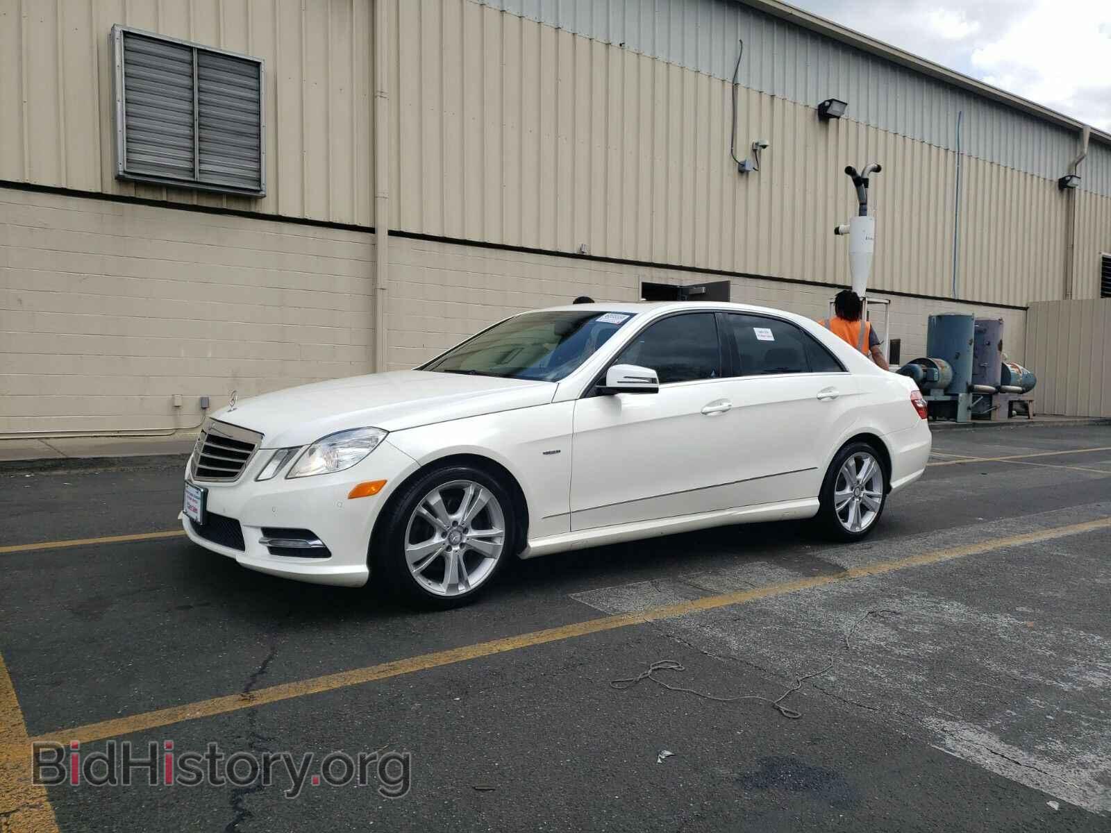 Photo WDDHF8JB1CA559075 - Mercedes-Benz E-Class 2012