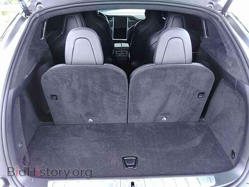 2017 Tesla Model X - VIN: 5YJXCBE26HF054959 - Photo 7