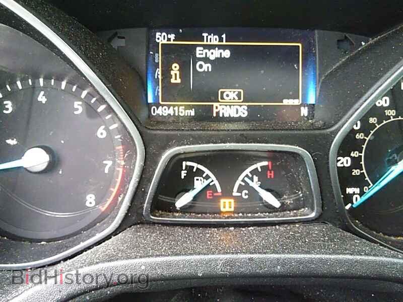 2017 Ford Focus - VIN: 1FADP3M25HL220129 - Photo 5