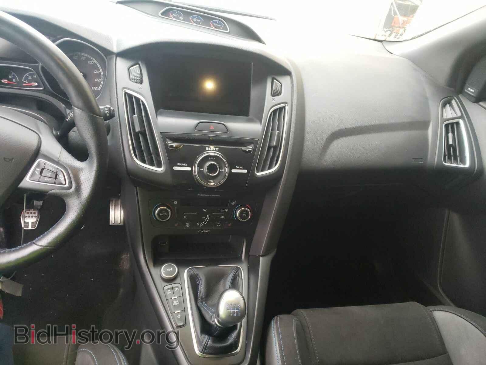 2017 Ford Focus - VIN: WF0DP3TH6H4125960 - Фото 4