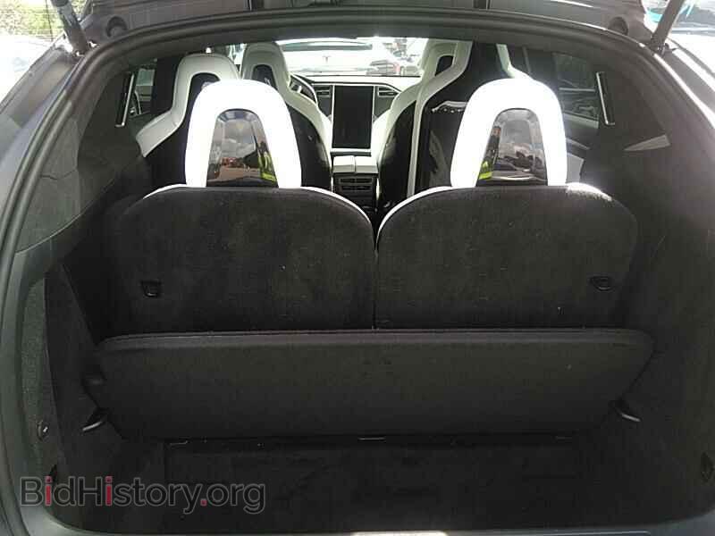 2017 Tesla Model X - VIN: 5YJXCBE23HF035236 - Photo 7