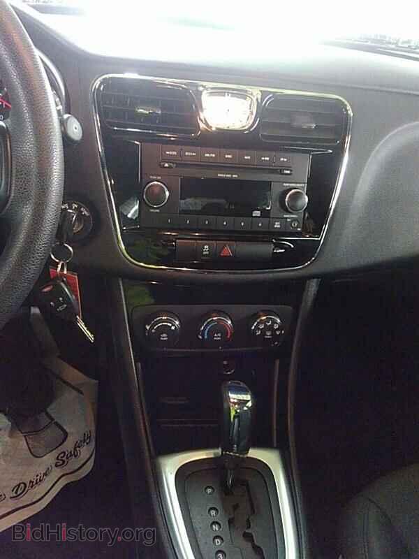 2011 Chrysler 200 - VIN: 1C3BC4FB6BN537708 - Фото 4
