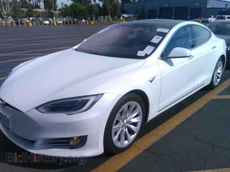 Фотография 5YJSA1E21HF201134 - Tesla Model S 2017