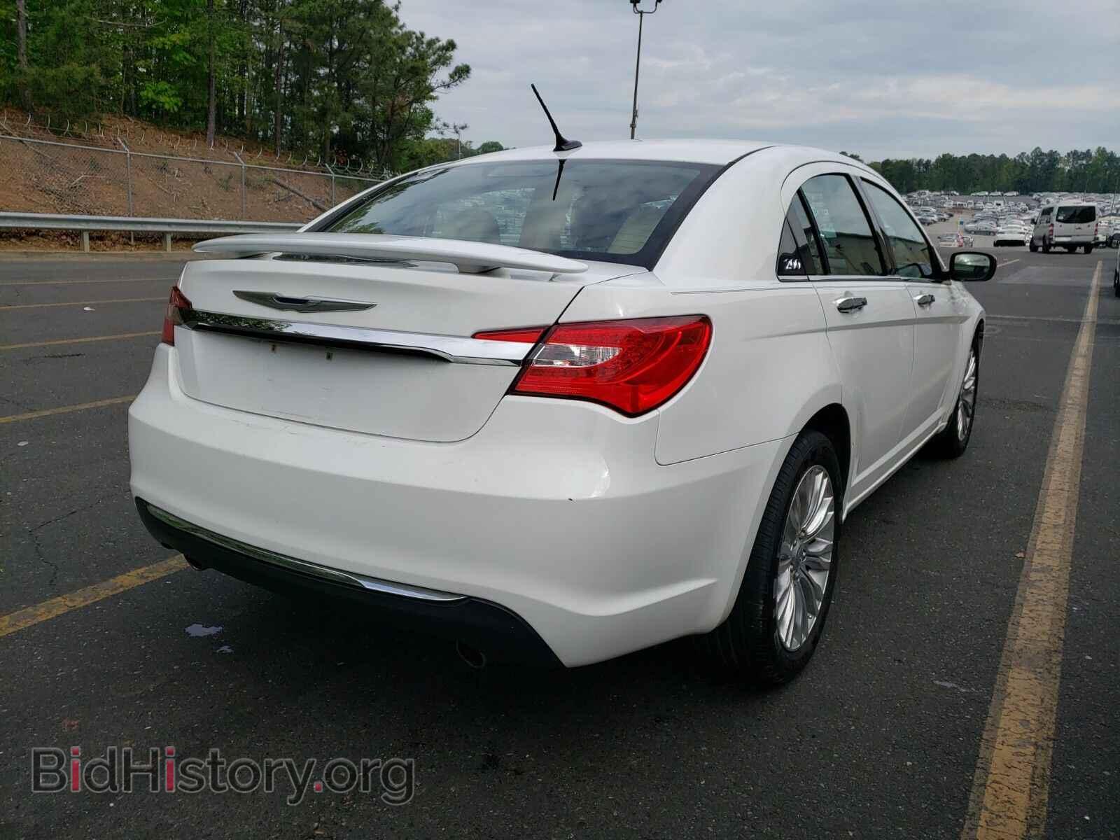 2012 Chrysler 200 - VIN: 1C3CCBCG7CN161207 - Photo 2
