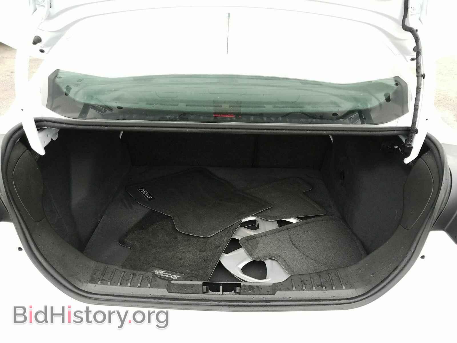 2018 Ford Focus - VIN: 1FADP3E28JL205127 - Фото 7