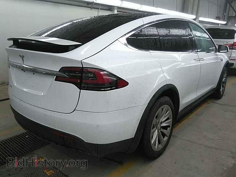 2016 Tesla Model X - VIN: 5YJXCBE21GF010902 - Фото 2