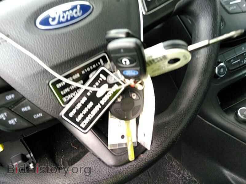 2017 Ford Focus - VIN: 1FADP3F27HL201417 - Фото 8