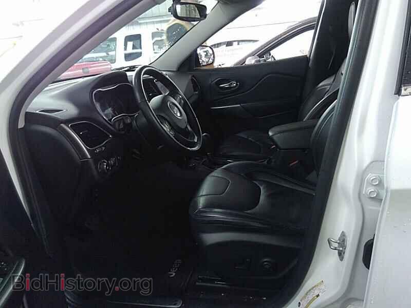 2019 Jeep Cherokee - VIN: 1C4PJMDX2KD166316 - Фото 3