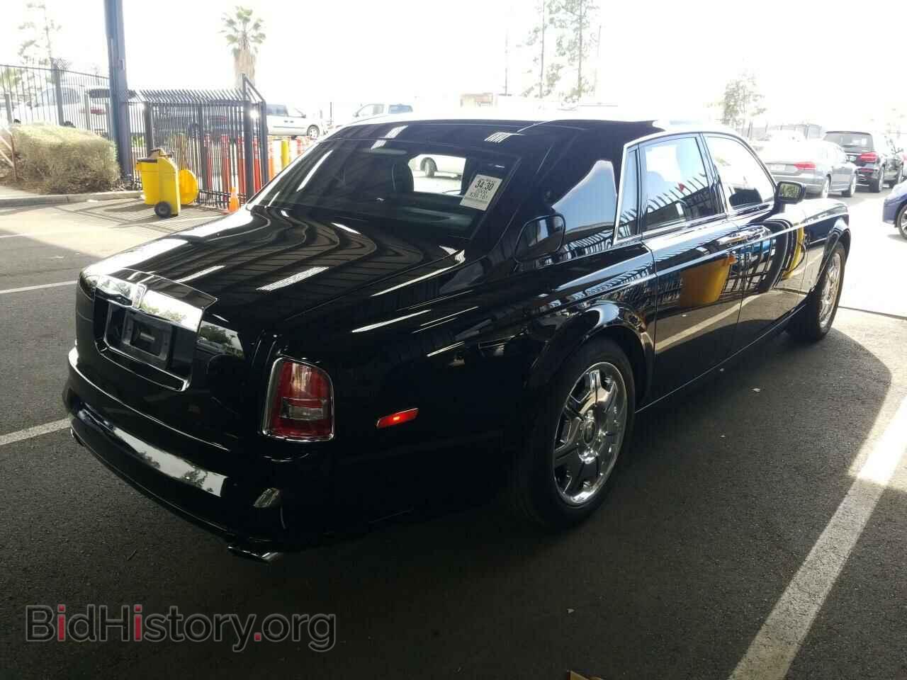 2008 Rolls-Royce Phantom - VIN: SCA1S68578UX08839 - Фото 2