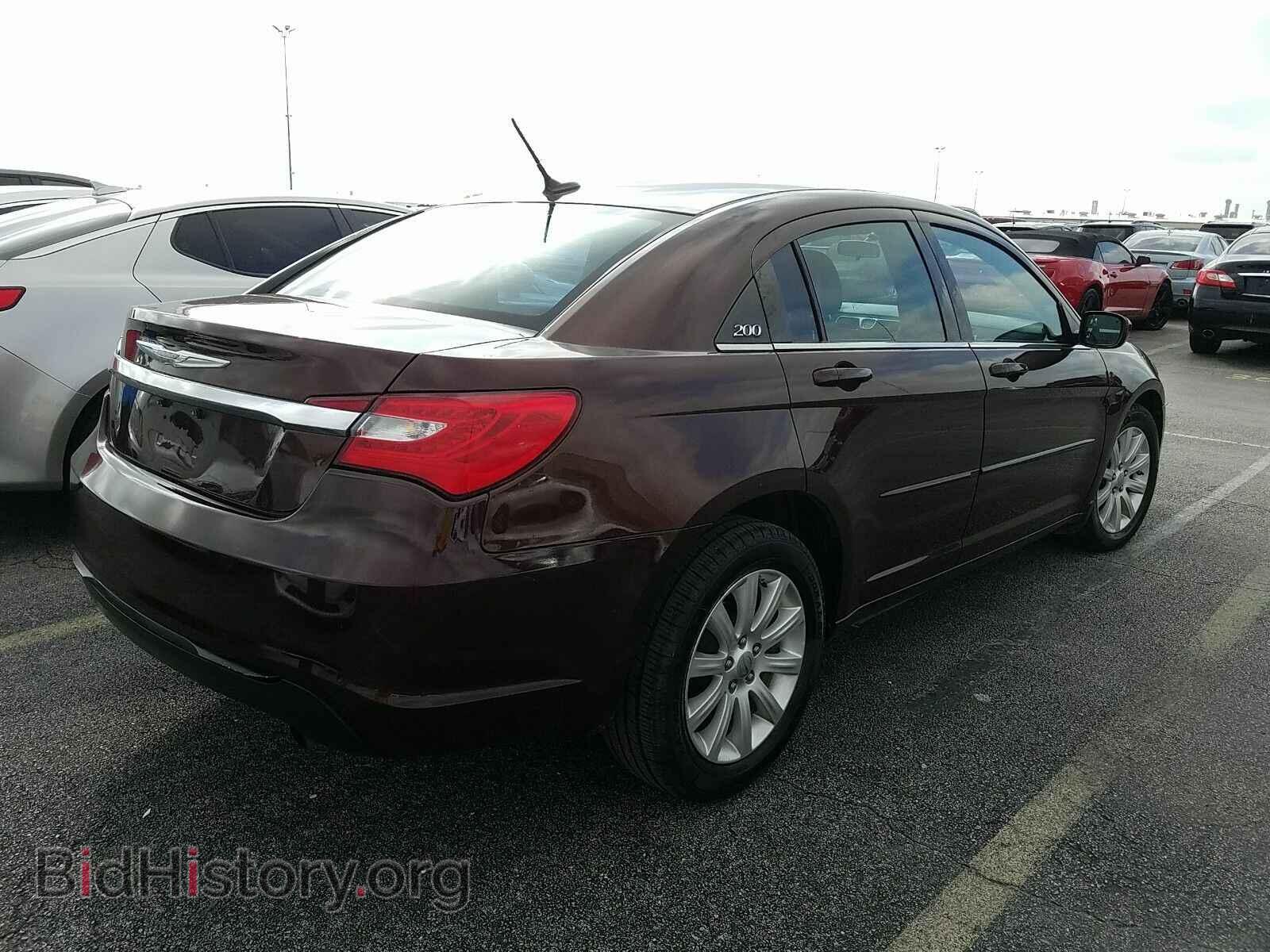 2013 Chrysler 200 - VIN: 1C3CCBBBXDN678363 - Фото 2