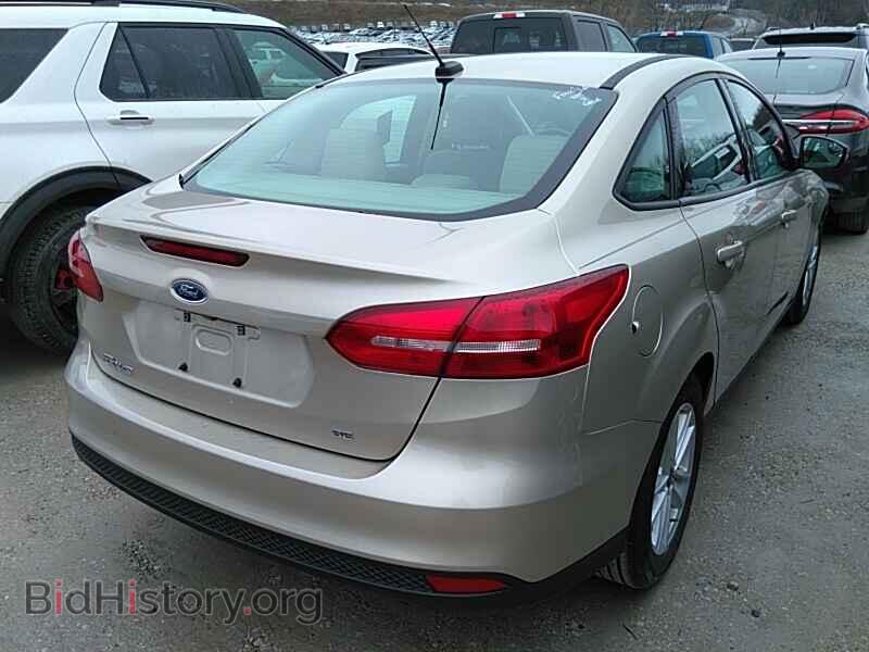 2017 Ford Focus - VIN: 1FADP3F25HL270347 - Фото 2