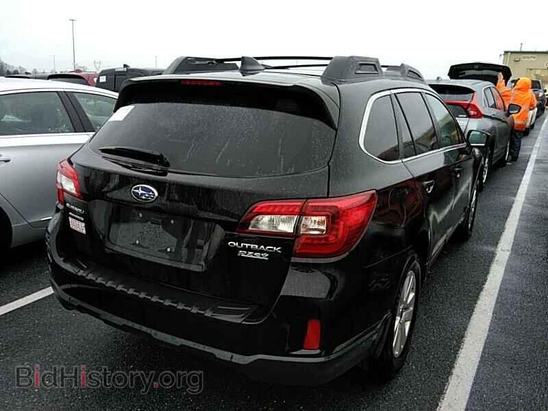 2017 Subaru Outback - VIN: 4S4BSADC5H3303049 - Фото 2