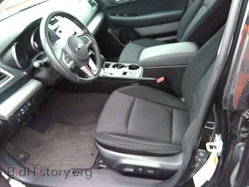 2017 Subaru Outback - VIN: 4S4BSADC5H3303049 - Фото 3