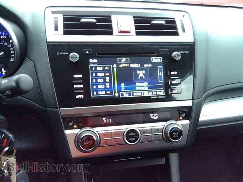 2017 Subaru Outback - VIN: 4S4BSADC5H3303049 - Фото 4