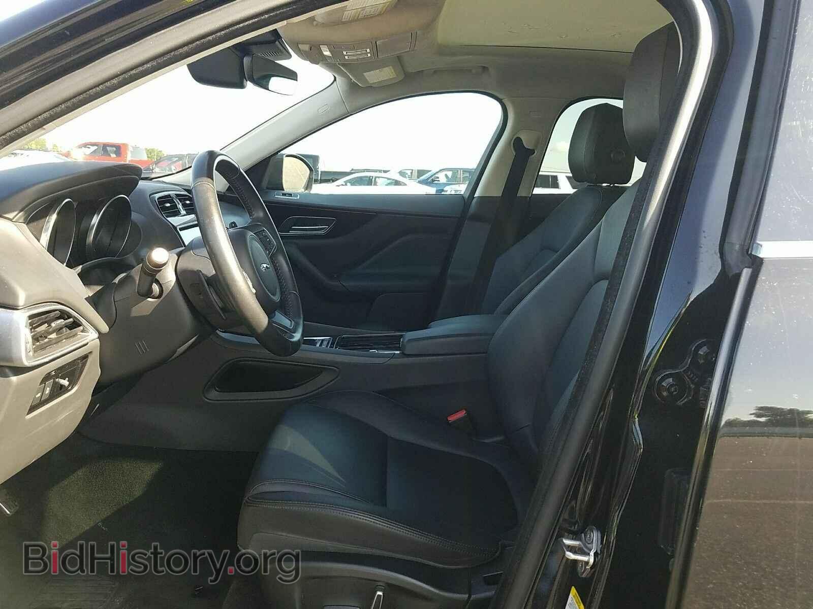 2019 Jaguar F-PACE - VIN: SADCS2FX3KA390519 - Фото 3