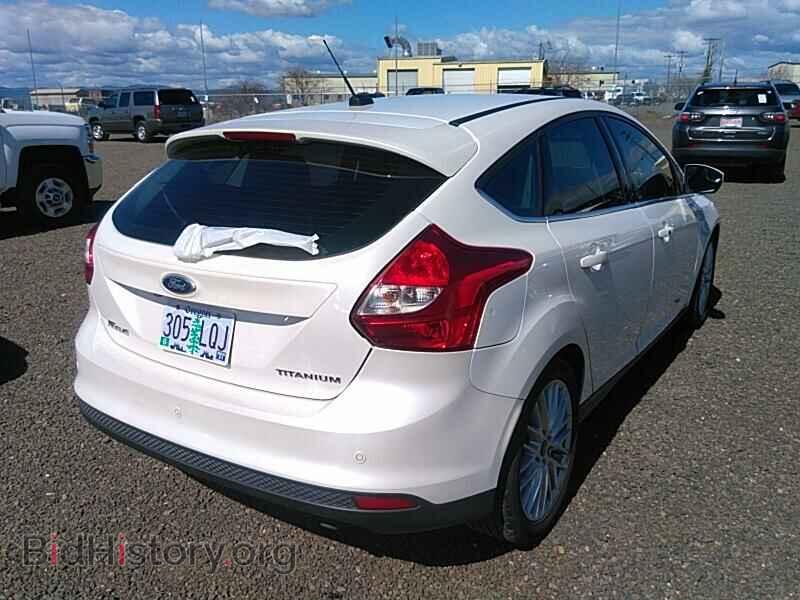 2014 Ford Focus - VIN: 1FADP3N27EL355901 - Фото 2