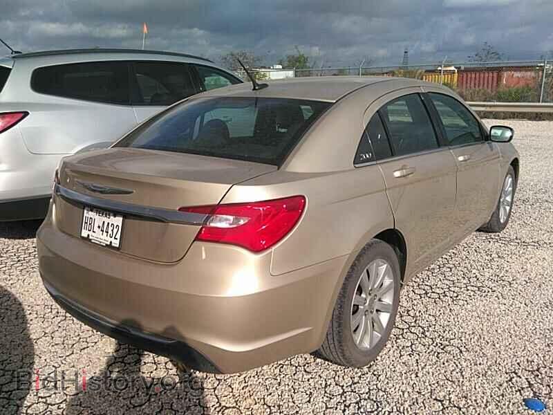 2014 Chrysler 200 - VIN: 1C3CCBBB6EN132340 - Фото 2