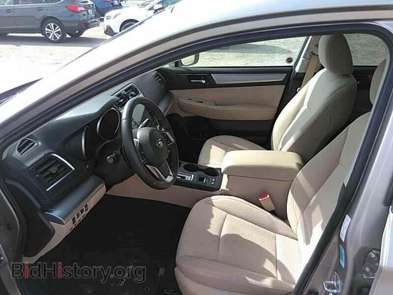 2019 Subaru Outback - VIN: 4S4BSAFC2K3351340 - Фото 3