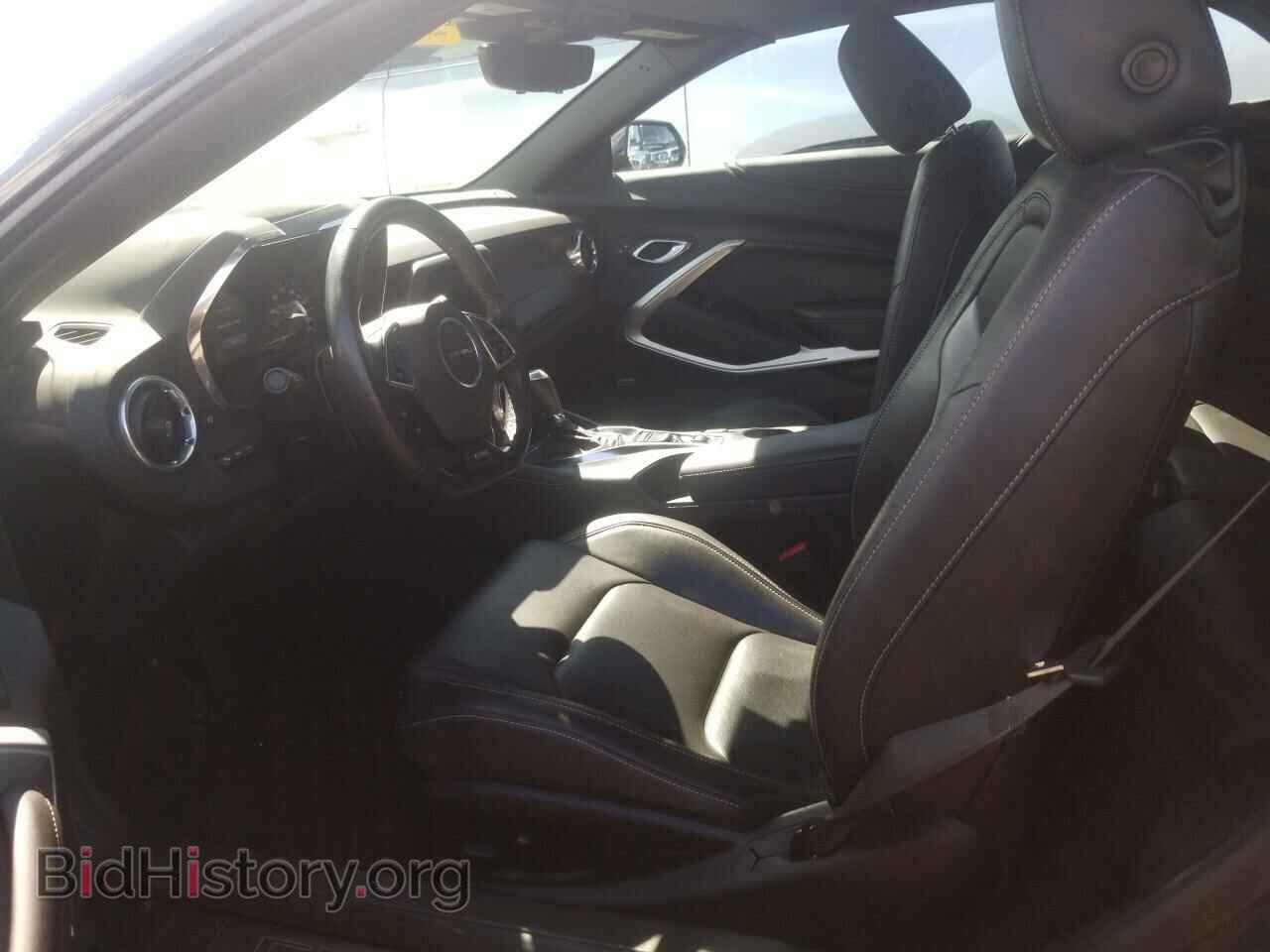 2019 Chevrolet Camaro - VIN: 1G1FH3D70K0143473 - Фото 3