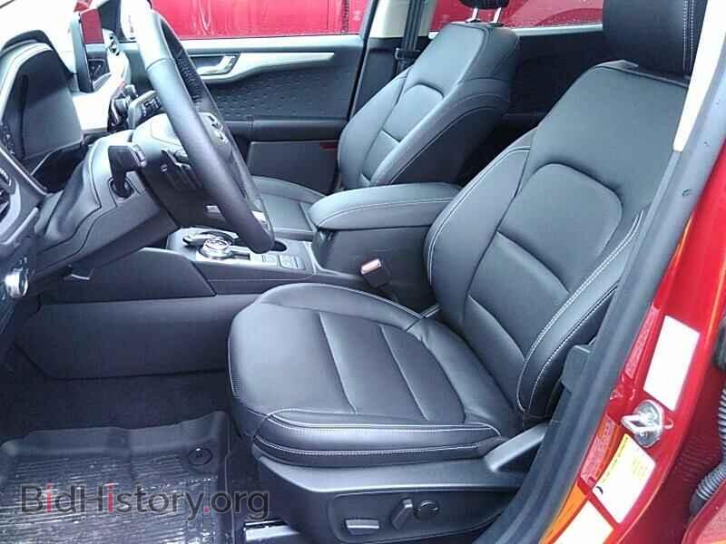2020 Ford Escape - VIN: 1FMCU9H92LUA33101 - Photo 3