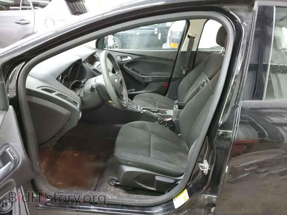 2015 Ford Focus - VIN: 1FADP3F21FL243045 - Photo 3