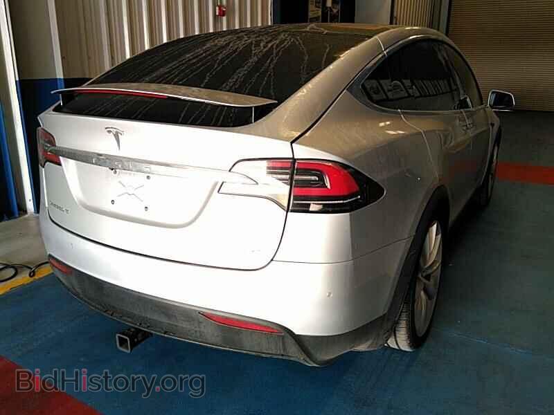 2016 Tesla Model X - VIN: 5YJXCAE25GF030046 - Фото 2