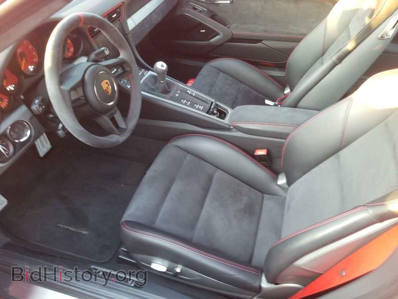 2018 Porsche 911 - VIN: WP0AC2A96JS176416 - Фото 3