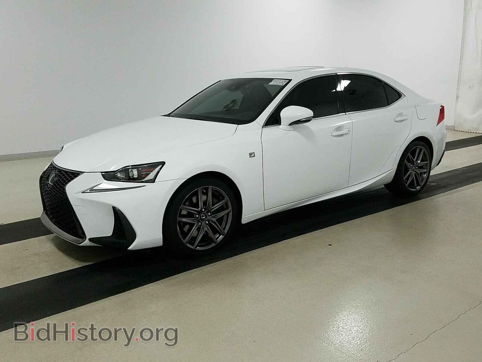 Фотография JTHBA1D22H5046868 - Lexus IS 2017