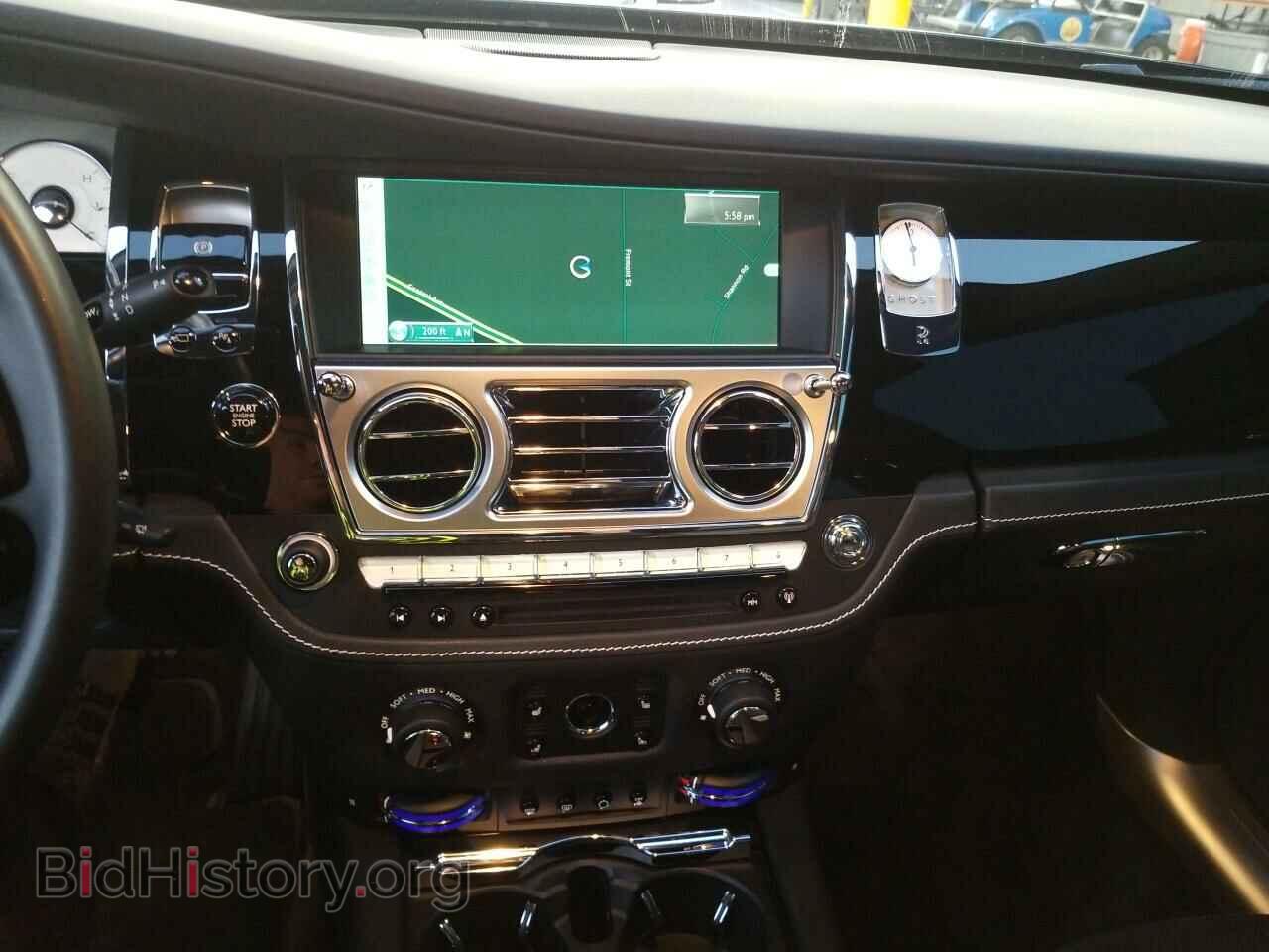 2017 Rolls-Royce Ghost - VIN: SCA664S5XHUX54267 - Photo 4