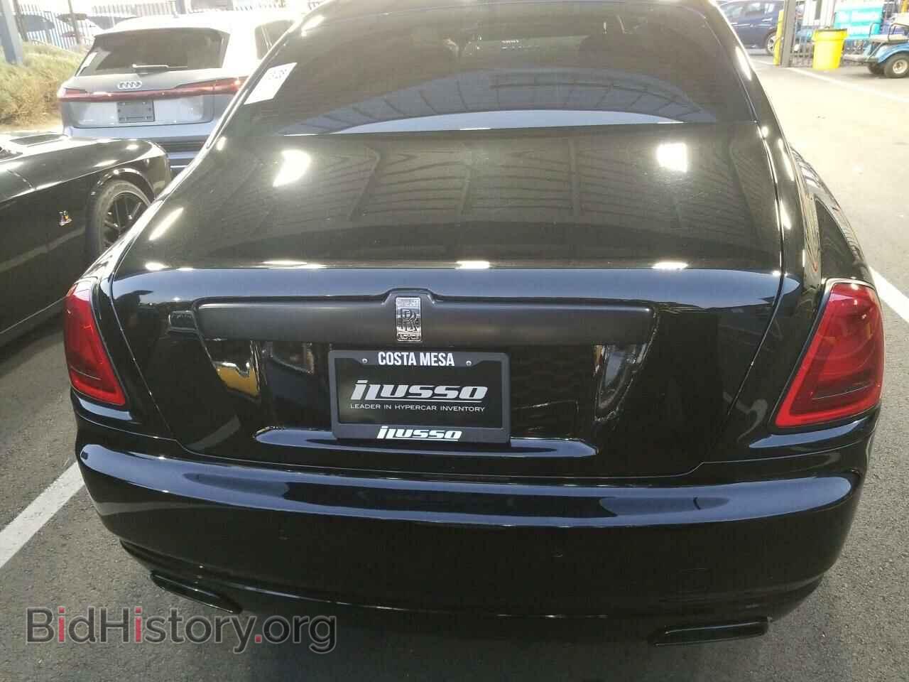 2017 Rolls-Royce Ghost - VIN: SCA664S5XHUX54267 - Photo 8