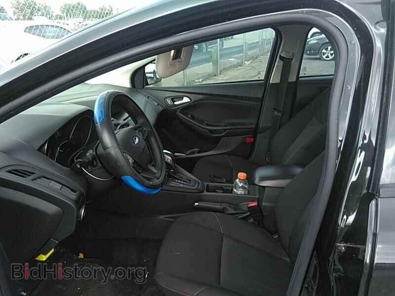 2015 Ford Focus - VIN: 1FADP3F22FL214928 - Photo 3